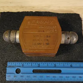 1-205a Aerovox 1690 Series .0004 Mfd 10000 Vdc Capacitor Nos