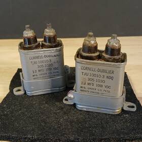 Aerovox 10010-3 Pair Cornell-dubilier Tju 305-1030 Ndq 1.0 Mfd 1000 Vdc Capacitors Nos