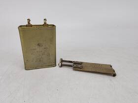 Aerovox C-2710-56 Vintage P103f218 Capacitor 4 Mfd 330 Vac