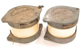 Caw-48120-2 Aerovox Vintage Lot Of 2 1960 Mica Capacitors 16amps 10kcs