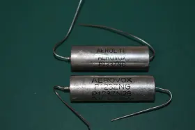 P123zn28 Aerovox Paper/oil Nos 2.0 Uf 300 Vdc Receiver Amplifier Electrolytic Capacitors