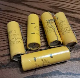 Prs-1915 Aerovox 5 Nos Dandee Prs 1915 Dry Electrolytic Capacitor Dcwv 700 Mfd 16 T