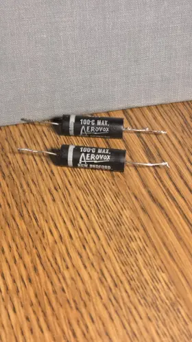 V84c-v161 Aerovox Vintage Capacitor Pair .022 Uf 200v Guitar Tone Cap Vtg Silvertone