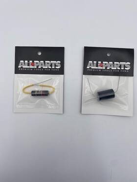 Allparts Ep-4399-000 .022 Bumble Bee Capacitor And .1 Mfd Black