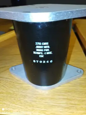 2791-cm91 Cde 870346 Rf Capacitor .00082mfd 30000 Pwv 15 Amps