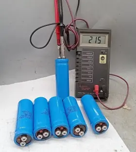 Dcm211t450ac2b Cornell Dubilier Cgs211t450r4c 1 Nos 210uf 450vdc /