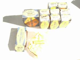 Cornell Dubilier Dsth-40s21 10 X Capacitors As Pictured Nos Nib #8