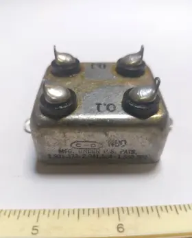 Pc2400 Cornell Dubilier 1 - Bathtub Style Oil Capacitor 2 X .1 Mfd 600 Vdc Nos