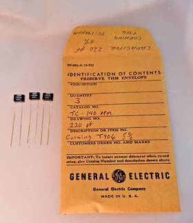 Corning Ty06 3 Vintage Glass Capacitors 220 Pf 300v 5% /tc 140 Ppm /gold Leads