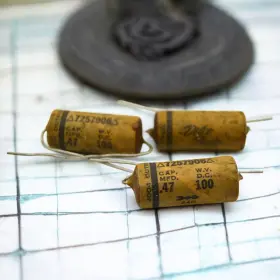 7257906 Delco Radio Lot Of 3 .47 Mfd 100vdc Paper Capacitors Outside Foil Usa