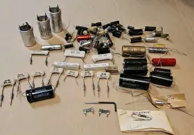 000xxx000ii0 Ge Calrad Motorola Mixed Lot Of Various Capacitors Resistors And More Vintage Radio Parts Pre-owned