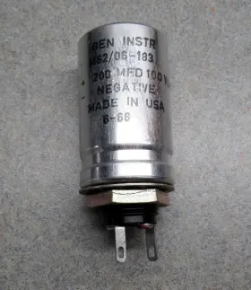 06-183 General Instrument M62/06-183 Vintage Nos Capacitor/condenser - 200 Uf 100 V