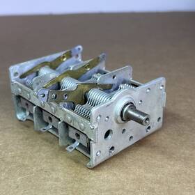General Instruments 20-463pf Vtg 3-gang Instrument Corp Ny Variable Capacitor W 5/8 Inch Shaft