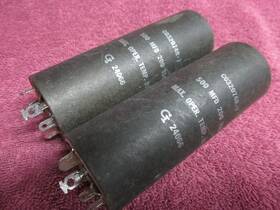 General Instruments C032074r-7 Pair Nos Vintage Can Capacitor 500uf 200vdc Insulated