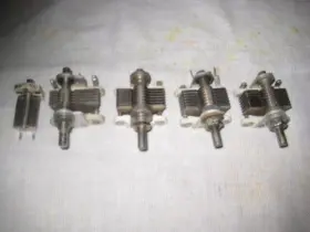 Mapc-100 Hammarlund Misc. Lot Of 5 Air Variable Capacitors 4 Used 1 Unused Are 100 Pf Max Is 75
