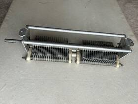 Johnson 200fd20 E.f. Dual Section Variable Capacitor 14 - 202pf 2kv Peak