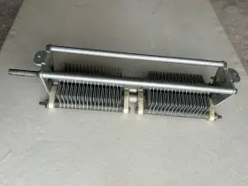 200fd20 Johnson E.f. Dual Section Variable Capacitor 14 - 202pf 2kv Peak
