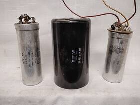 Mallory 235-6122h Electronic Capacitors Lot Of 3 Untested