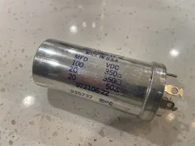972106-22 Mallory Nos Fp Type Multi Electrolytic Capacitor 100uf/350v 20uf/350v 20uf/50v