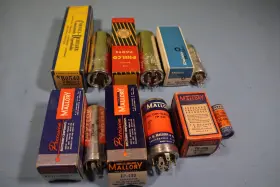 Fp-449 Mallory 6 Vintage Capacitors Philco Delco And Cornell Dubilier Nos In Boxes