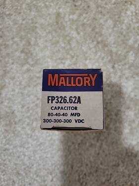 Mallory Fp326.62a Nos Electrolytic Capacitor 80-40-80 Mfd 300-300-300 Vdc