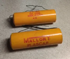 Pt-61 Mallory 2 Nos Vintage 1.0 Mfd 600vdc Plascap Tubular Capacitor