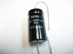 Tc65 Mallory Box Of 14 New 20 Uf. 350 V. Dc. Axial Lead Capacitors