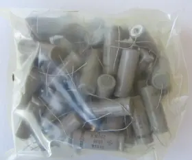 Ce02b Marcon Nos Vtg Sealed Bag Of 50 Pcs Axial Lead Capacitors 10 Uf 250w Japan