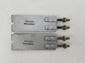 Cp07sd3 Micamold Pair Of Vintage Capacitor Mounting Brackets