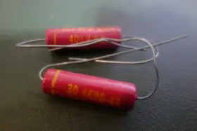30-4686-43 Philco 2 Ea Vintage .022 Uf 400v Molded Axial Capacitors Usa Made Nos