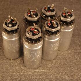 Pyramid Cf425f200r 6 Electrolytic Capacitors Dual 20 Mfd 450 Wv Isolated Stud Mount As-is