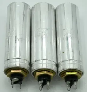 Cp41b1 Pyramid Df405k Lot Of 3 4 Mf 600vdc Capacitors