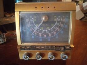 Sears 101.831 1948 Sear Roebuck& Co. Silverstone 8127 Ch. 101.831a Fm Uhf Short Wave Radioo