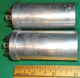 22-3688 Sprague 2 4-section Twist-lok Electrolytic Caps 80uf 475vdc-4-4-4uf 450vdc Nos