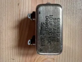 Ce63c100n Sprague 11x Hermetically Sealed 10 Uf 300 Dcv Oil Filled Capacitor