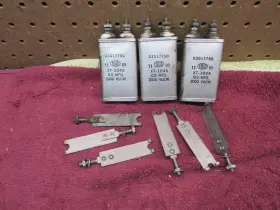 Xt-104a Tobe 3 Vintage 0.5 Mfd 2000 Vdcw Oil Can Capacitor With Tie Down Straps