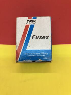 Trw 621027 100- Nos Service Cleveland Oh Usa Vintage Replacement Fuses Agc 2&7.5 Buss