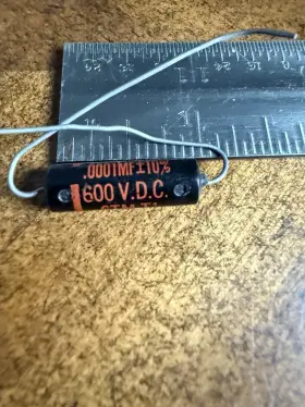 6tm-t1 Vishay Sprague Black Beauty .0001 Uf /- 10% 600 Vdc Axial Long Leads Capacitor