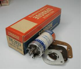 Vishay Sprague Tvl-2933 Nos Twist-lok Lytic 500v 10-10 Mf Can Capacitor