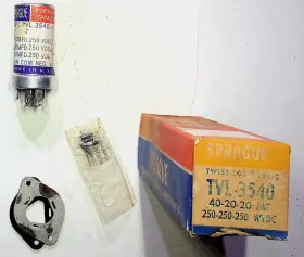 Tvl-3540 Vishay Sprague Vtg Electrolytic Capacitor 40-20-20 Mf Nos Usa