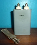 Aerovox Oil Filled Can Capacitor W/mounts 4UF 600VDC 4MFD Used. Price: $19.51.