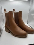 Just Fab Ladies Oren French Oak Boots Size 8.5 Pull-on Style Comfy! Nwb New. Price: $40.00.