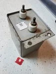 General Electric 10UF 1,500VDC Oil Filled Pyranol Capacitor 9CE5A92 CG48917 Used. Price: $33.00.